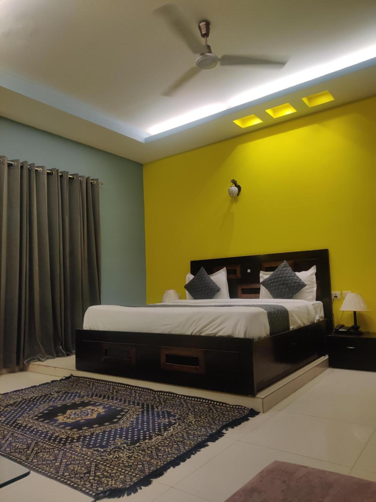 Hotel Delhi Airport Plaza Igi Airport Нью-Дели Экстерьер фото