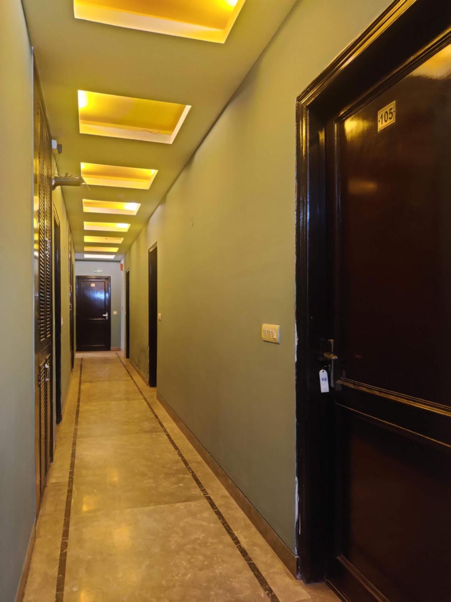 Hotel Delhi Airport Plaza Igi Airport Нью-Дели Экстерьер фото