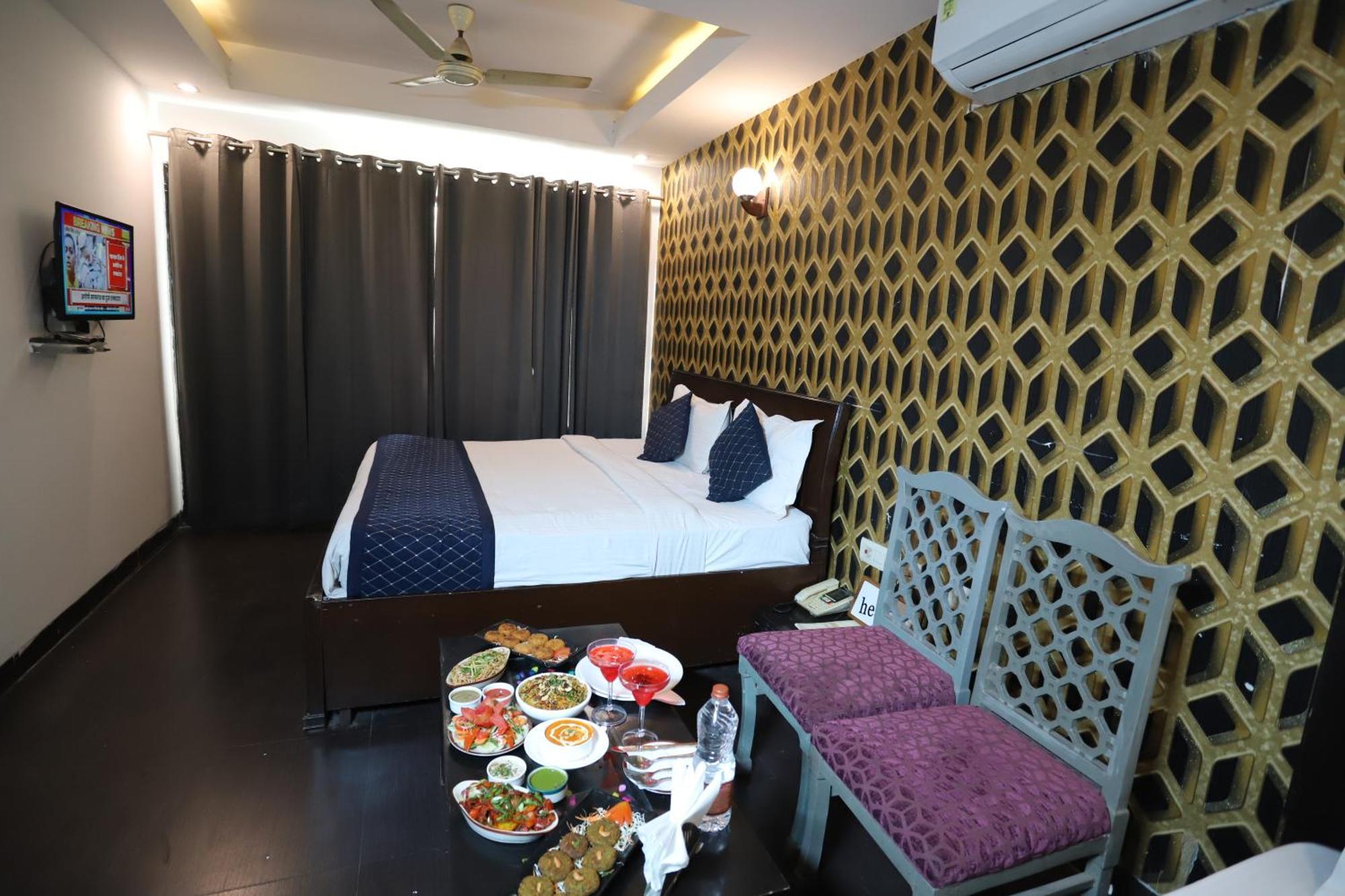 Hotel Delhi Airport Plaza Igi Airport Нью-Дели Экстерьер фото